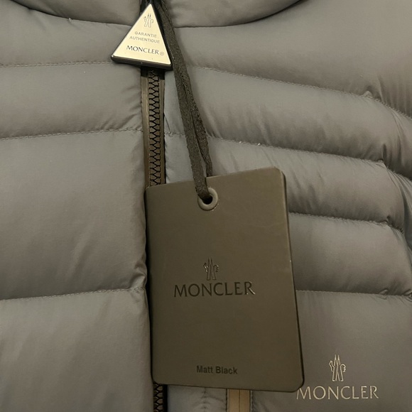 Monicker Guesmi Quilted Down Gilet Men’s Jacket - Picture 9 of 12